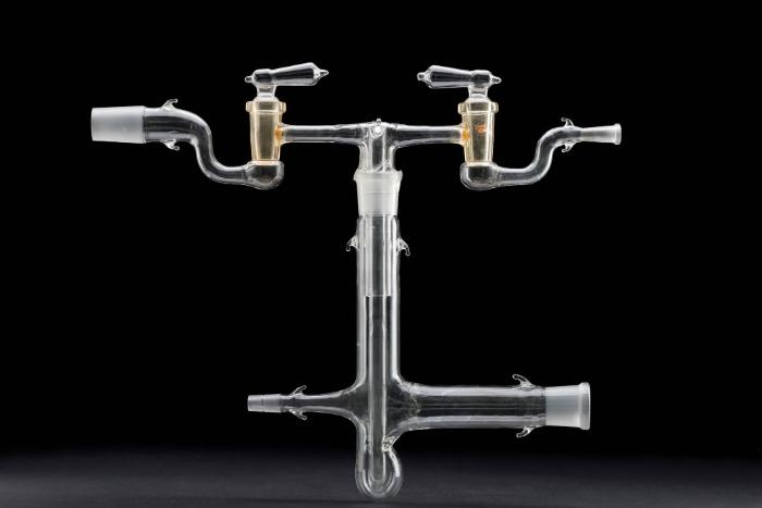 Glasbehälter unterschiedlicher Form
