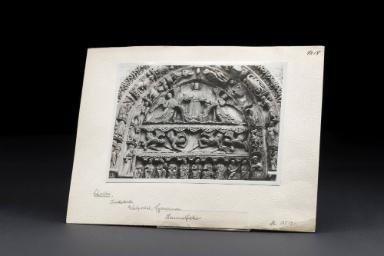 Tympanon am Westportal der Kathedrale Norte-Dame von Chartres