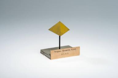Trigonale Pyramide 3. Art