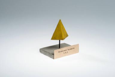 Rhombische Pyramide