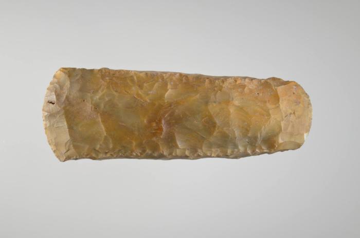 Dünnnackiges Flintbeil
