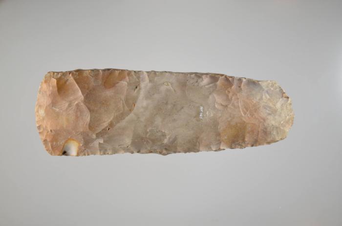 Dünnnackiges Flintbeil