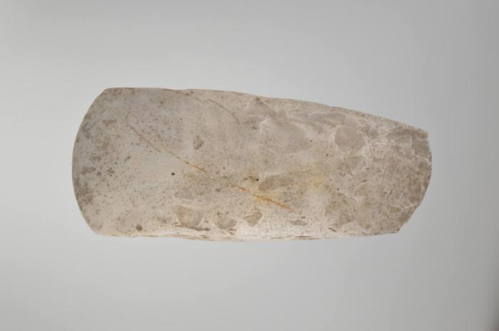 Dünnnackiges Flintbeil