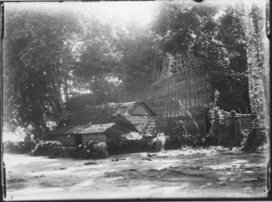 Malanggan-Hof in Hámba