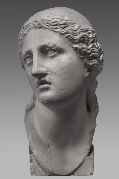 Kopf der mythischen Königin Niobe aus der Statuengruppe der sog. Niobiden