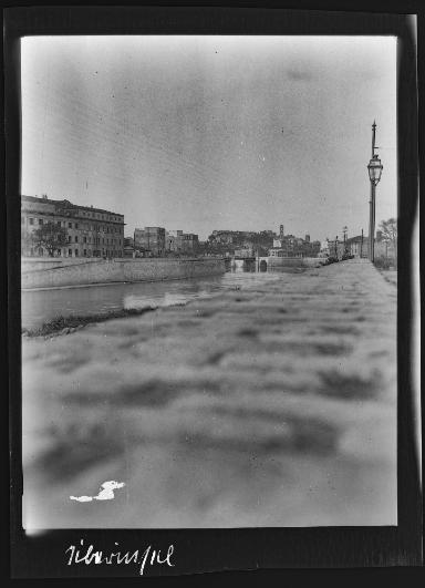 Rom, Tiberinsel