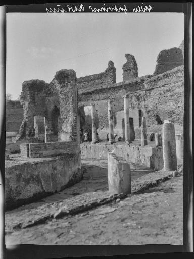 Tivoli, Villa Hadriana, Teatro marittimo