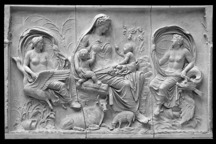 Ara Pacis, Relief mit allegorischer Darstellung fruchtbaren Wohlstands, sog. Tellusrelief