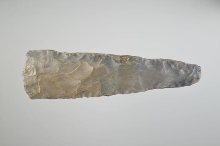 Dünnnackiges Flintbeil