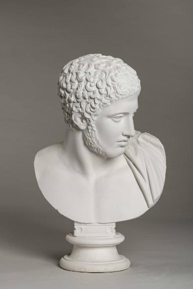 Büstenausschnitt von der Statue eines Heroen, sog. Diomedes