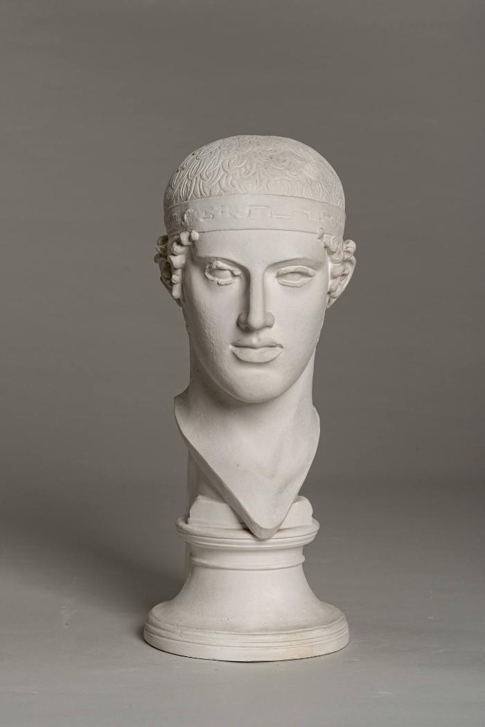 Kopf des Wagenlenkers von Delphi