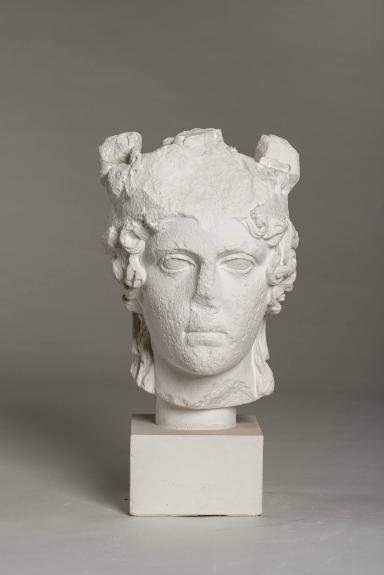Kopf der Athena im Typus der Athena Parthenos
