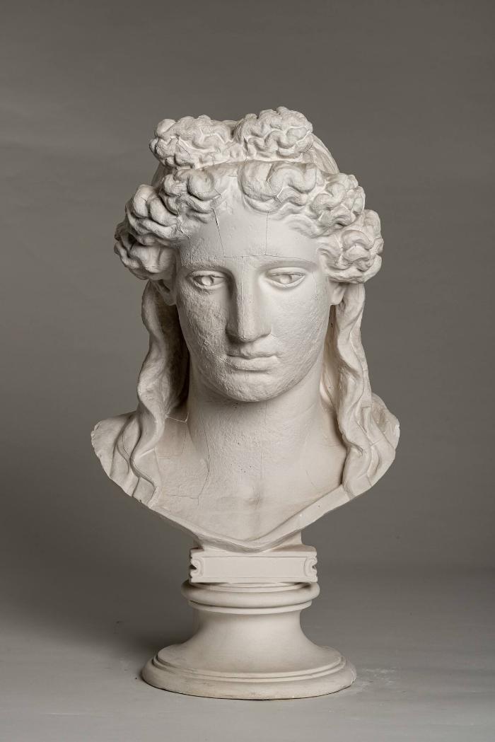 Kopf des Apollon, sog. Muse Barberini