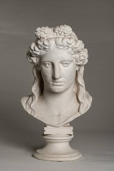 Kopf des Apollon, sog. Muse Barberini