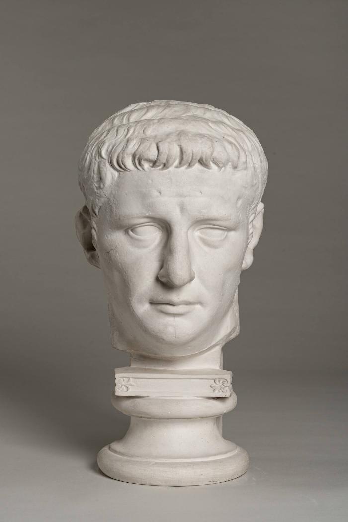 Kolossaler Porträtkopf des Claudius
