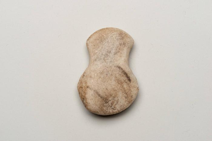 Abstraktes Idol aus Marmor