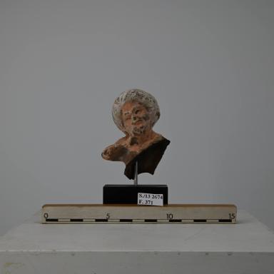 Figurine: Torso eines Tänzers