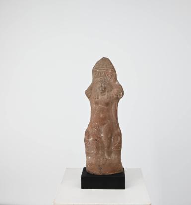Figurine: Frau mit Korb