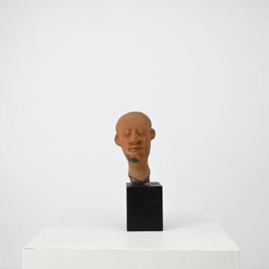 Figurine: Kopf mit abstehenden Ohren