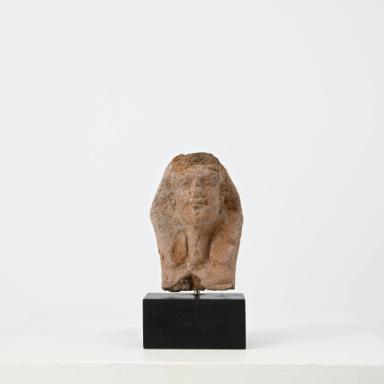 Figurine: Kopf mit Nemes-Tuch und Bart (Osiris?)