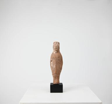 Figurine: Frau im Isismantel