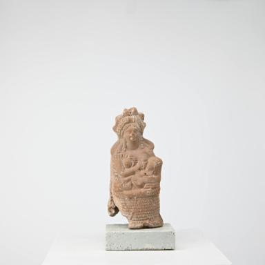 Figurine: Isis lactans auf einem Korb