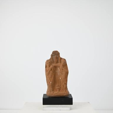 Figurine: zwei Priester auf einer Basis
