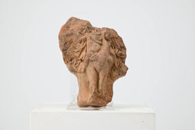 Figurine: Eros auf einem Pfau