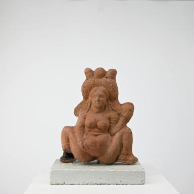 Figurine: Hockende nackte Baubo