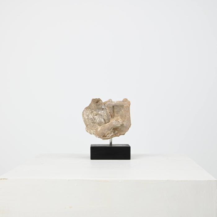Figurine: weiblicher Torso mit Saiteninstrument