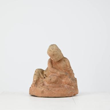 Figurine: auf Basis kauernder Knabe