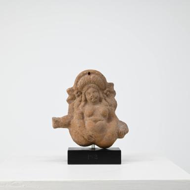 Figurine: nackte sitzende Baubo