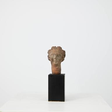 Figurine: Frauenkopf mit Melonenfrisur