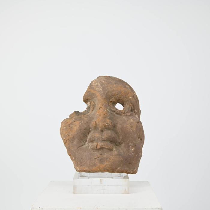 Maske: weibliches Gesicht
