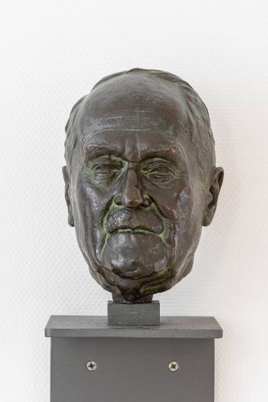 Büste von Walther Albrecht
