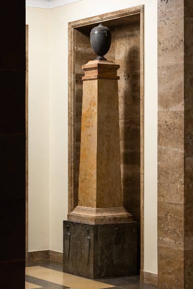 Obelisk für Karl Christoph Hofacker