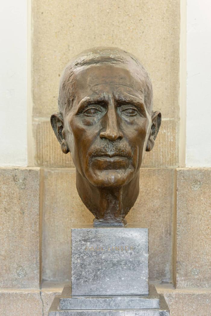 Büste von Paul Linser