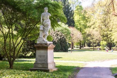 Gedenkstatue von Friedrich Hölderlin