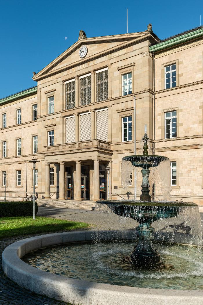 Zwei Brunnen