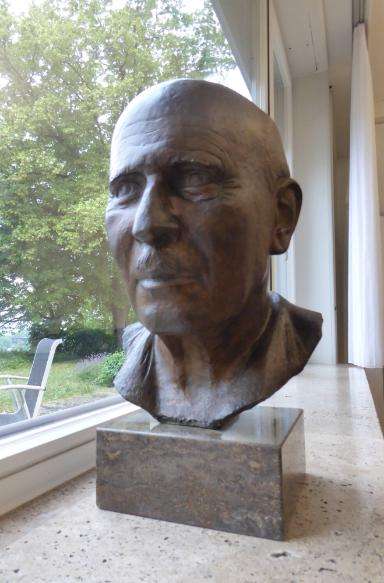 Büste von Prof. Hans Rothfels