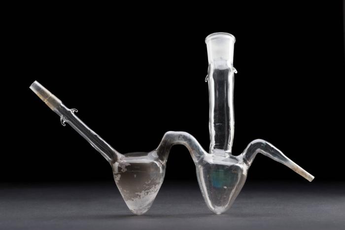 Glasbehälter unterschiedlicher Form