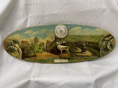 Wandschmuck mit Thermometer